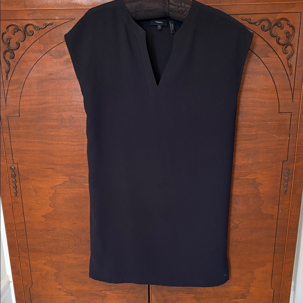 Theory Black V-Neck Cap Sleeve Shift Dress